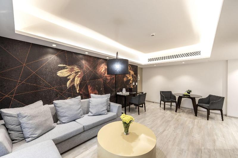 Almond Business Suites - Oda