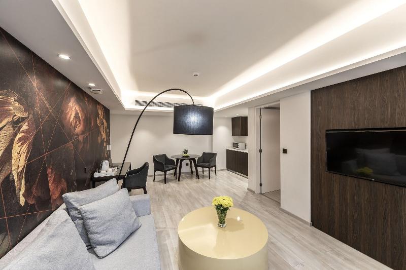 Almond Business Suites - Oda