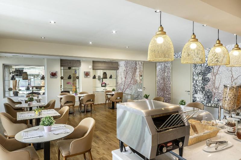 Almond Business Suites - Restoran