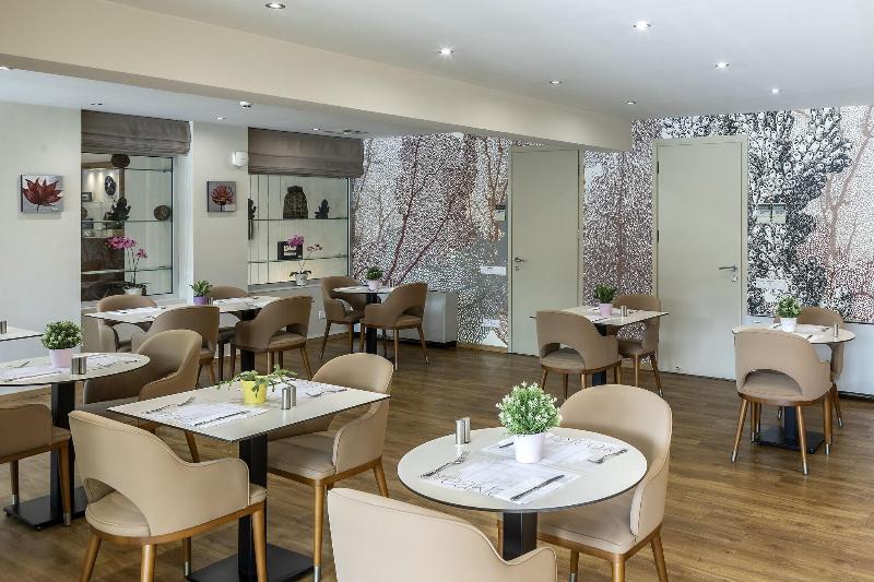 Almond Business Suites - Restoran