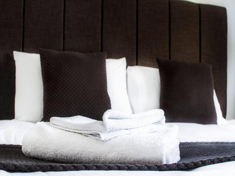 The Lion Hotel - Genel