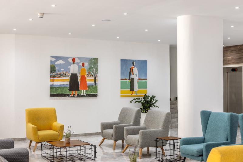 Papantonia Hotel Apts - Lobi
