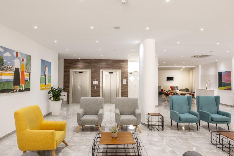 Papantonia Hotel Apts - Genel