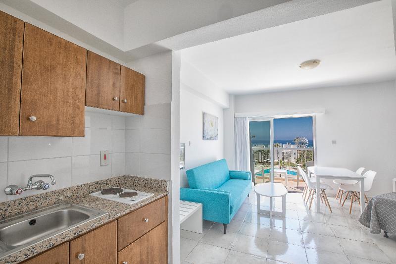 Papantonia Hotel Apts - Oda