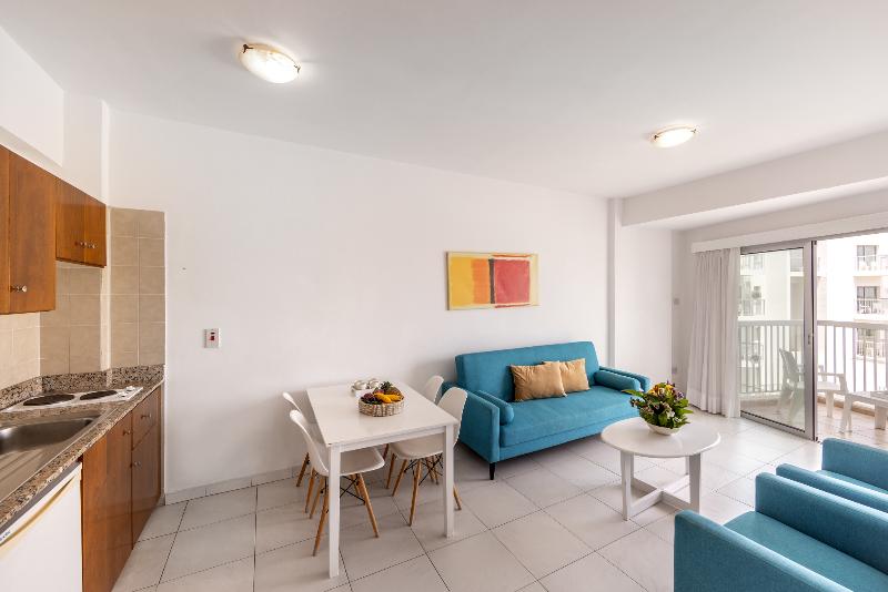 Papantonia Hotel Apts - Oda