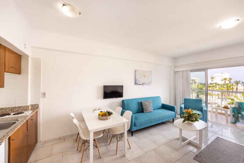 Papantonia Hotel Apts - Oda