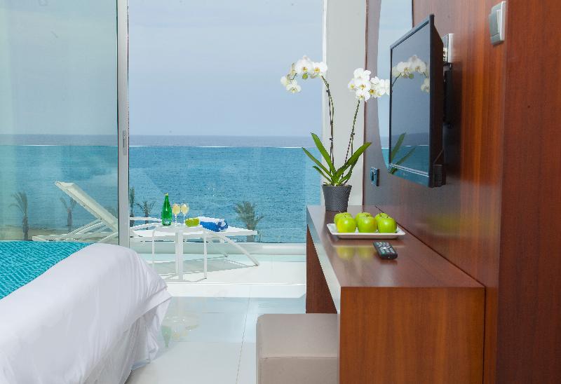 King Evelthon Beach Hotel & Resort - Oda