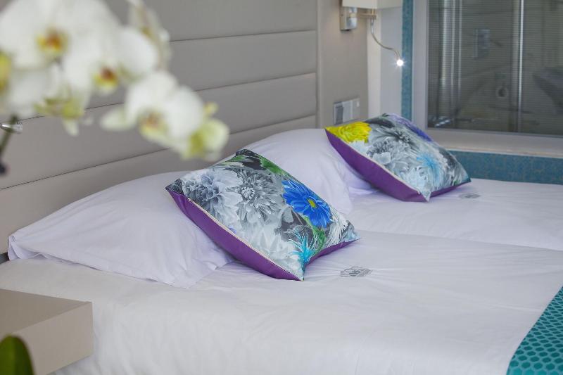 King Evelthon Beach Hotel & Resort - Oda