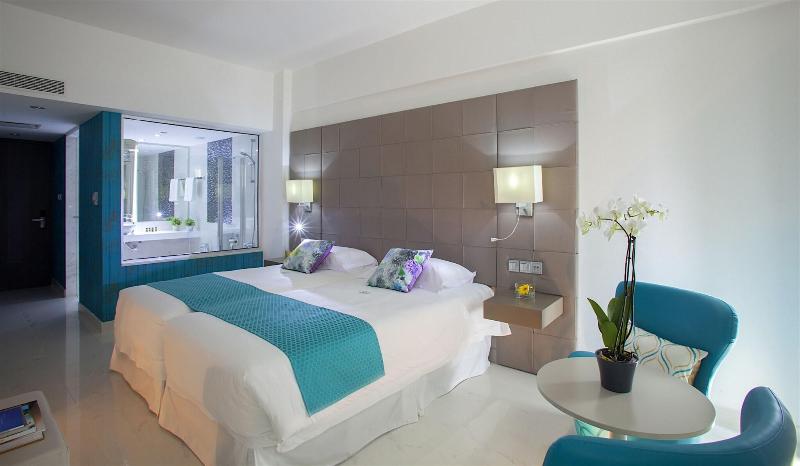 King Evelthon Beach Hotel & Resort - Oda
