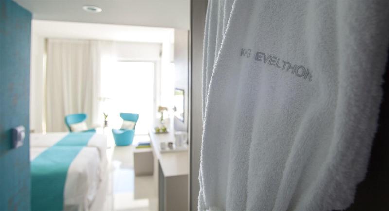 King Evelthon Beach Hotel & Resort - Oda