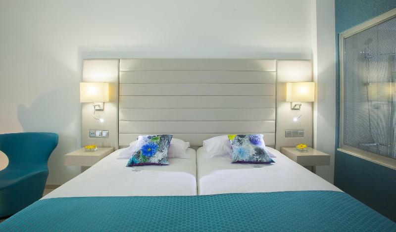 King Evelthon Beach Hotel & Resort - Oda