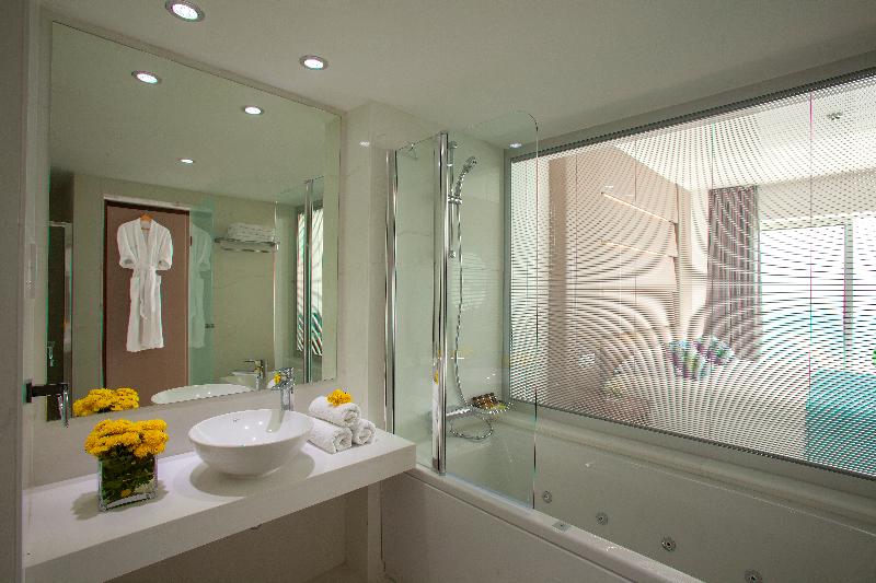 King Evelthon Beach Hotel & Resort - Oda