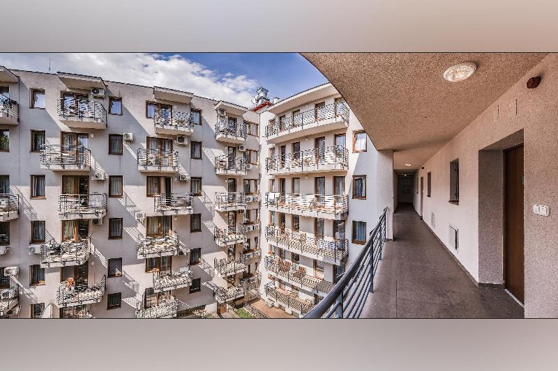 Prince Apartments - Lobi