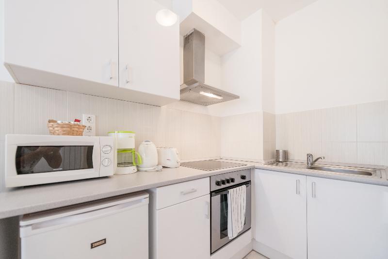 Prince Apartments - Genel