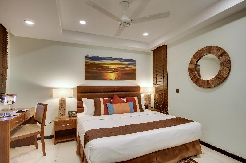 The Somerset Hotel - Genel