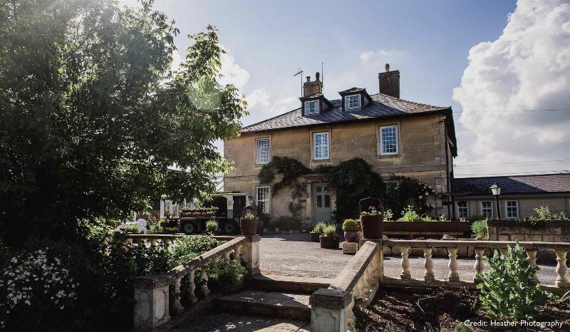 Widbrook Grange Hotel - Genel