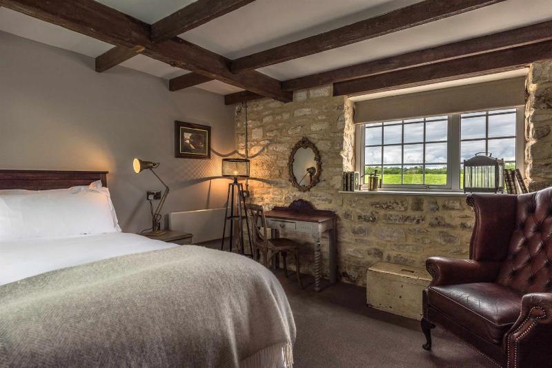 Widbrook Grange Hotel - Oda