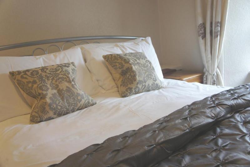 Loch Leven Hotel - Oda