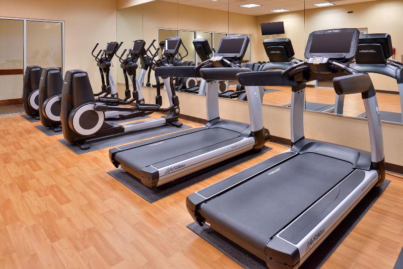 Hyatt Place Garden City - Aktivite