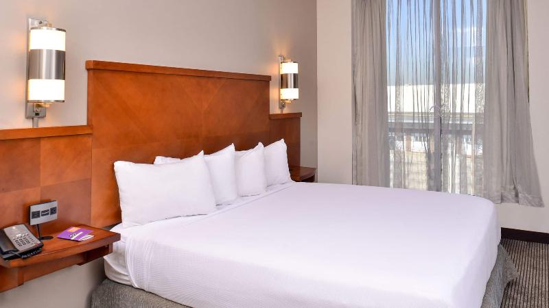 Hyatt Place Garden City - Oda