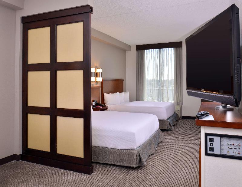 Hyatt Place Garden City - Oda