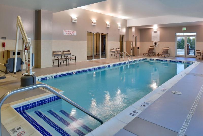 Hyatt Place Garden City - Havuz