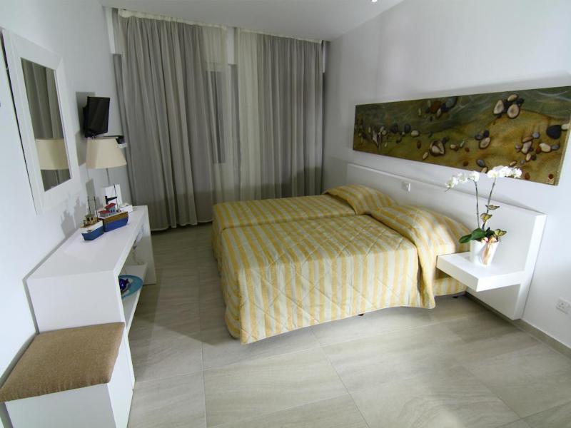 Opera hotel - Genel