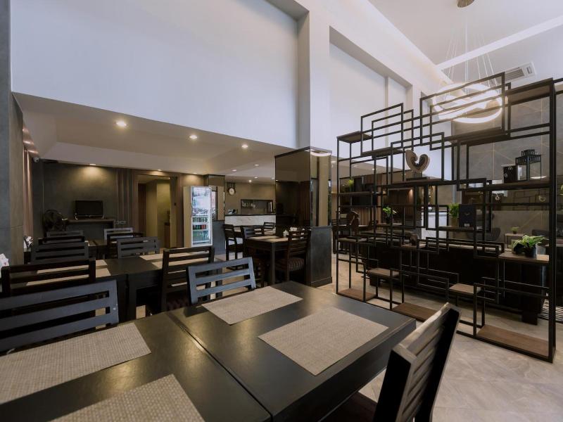 Maxim's Inn - Lobi