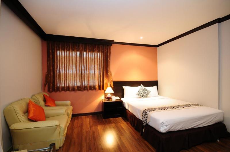 Maxim's Inn - Genel