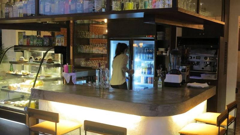 The Front Hotel & Appartments - Restoran