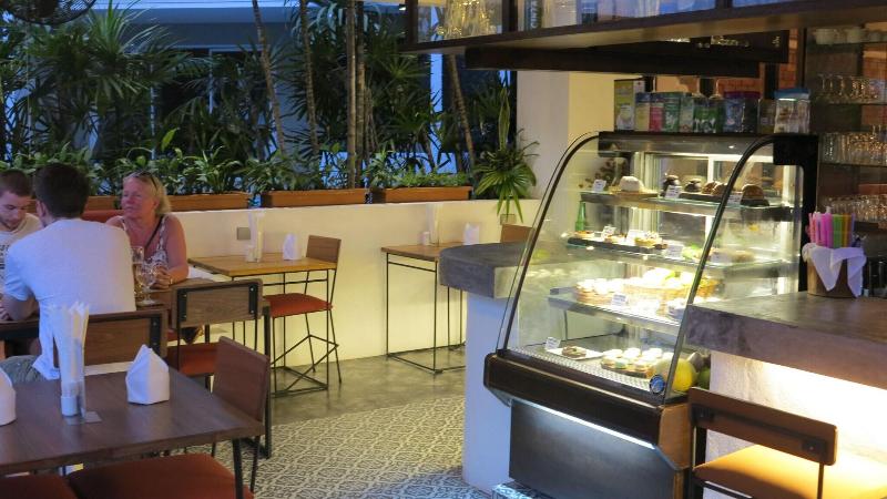 The Front Hotel & Appartments - Restoran