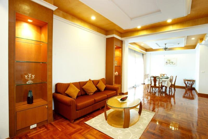 Chaidee Mansion - Genel