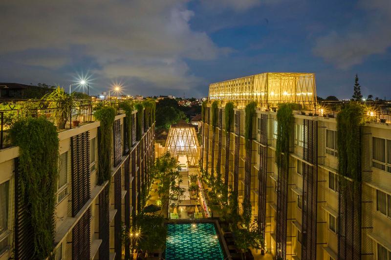 Ananta Legian - Genel