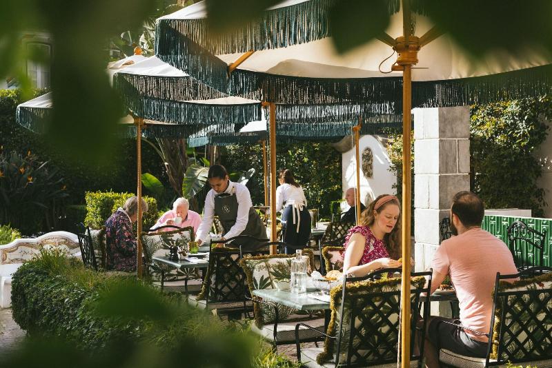 Pergola House - Restoran