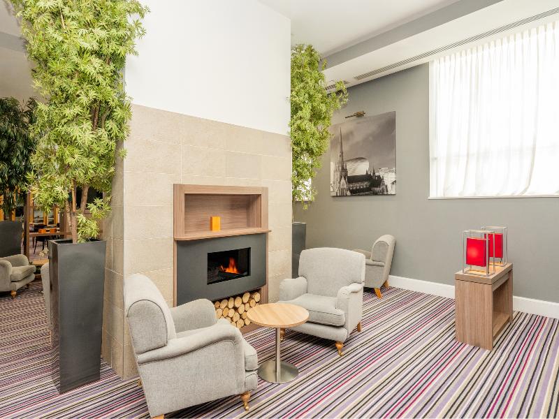 Staybridge Suites Birmingham - Lobi
