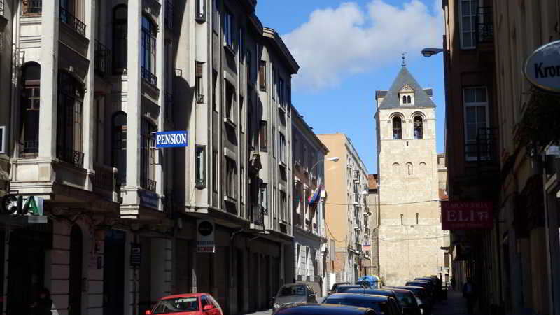 Alda Centro Leon