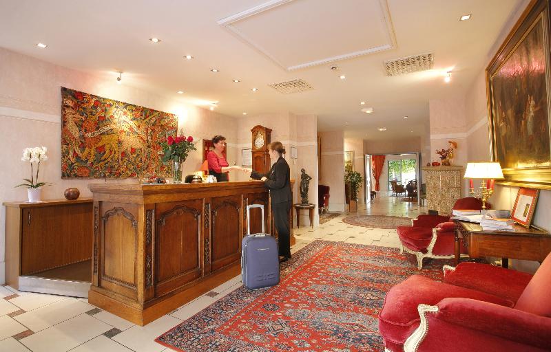 Le Beau Rivage - Lobi