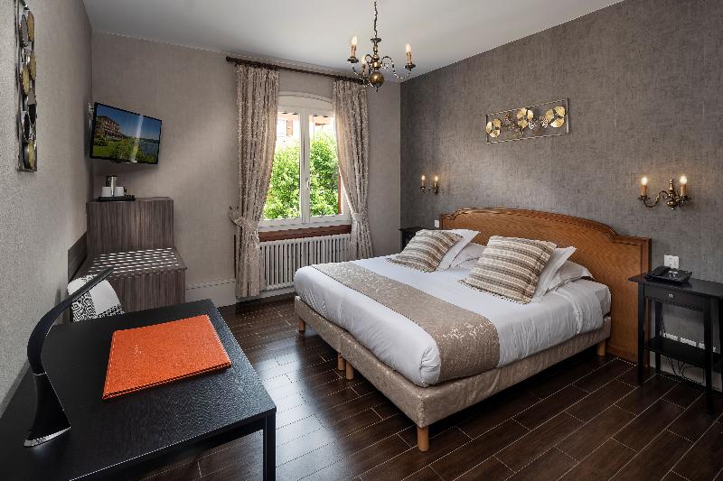 Le Beau Rivage - Genel