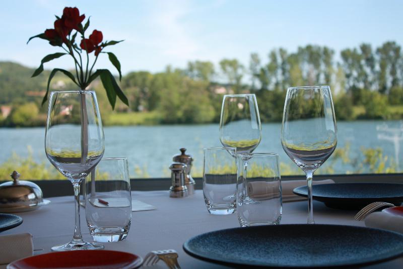 Le Beau Rivage - Restoran