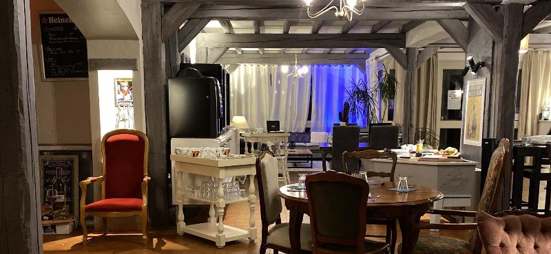 Logis Hotel Medieval - Lobi