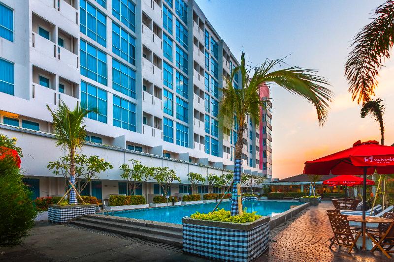 Swiss-Belinn Malang - Havuz