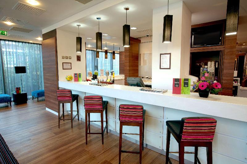 Hampton by Hilton York - Bar