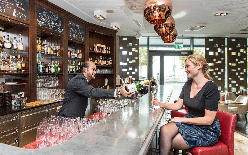 Movenpick Hotel Lausanne - Bar