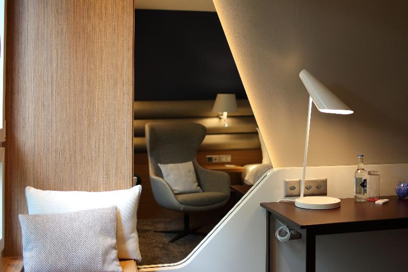 Movenpick Hotel Lausanne - Oda