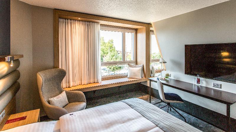 Movenpick Hotel Lausanne - Oda