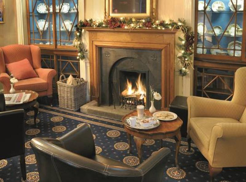 The Bear Hotel - Lobi