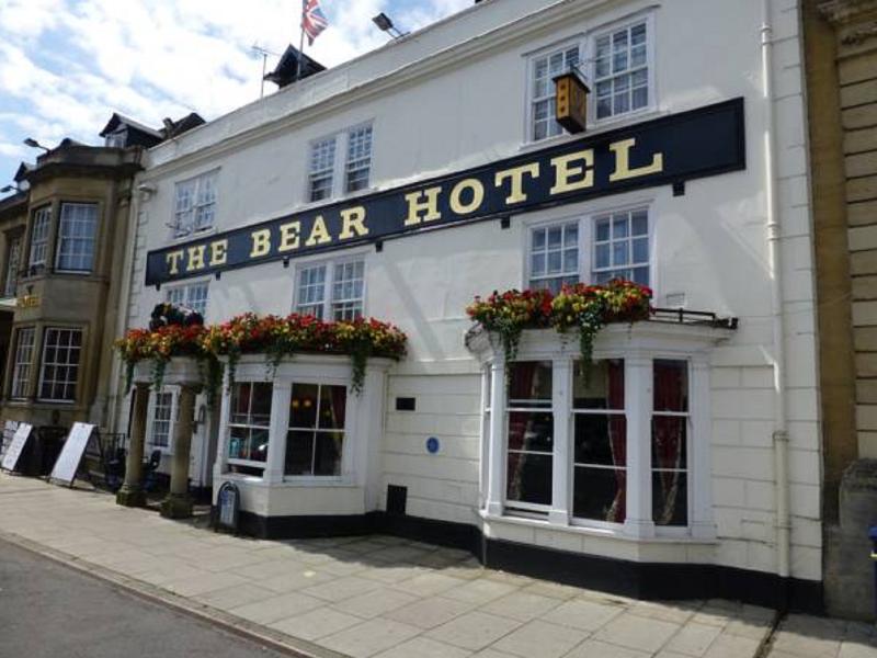 The Bear Hotel - Genel