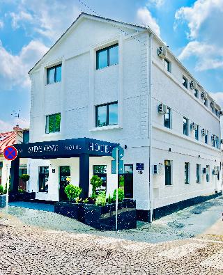 Side One Design Hotel