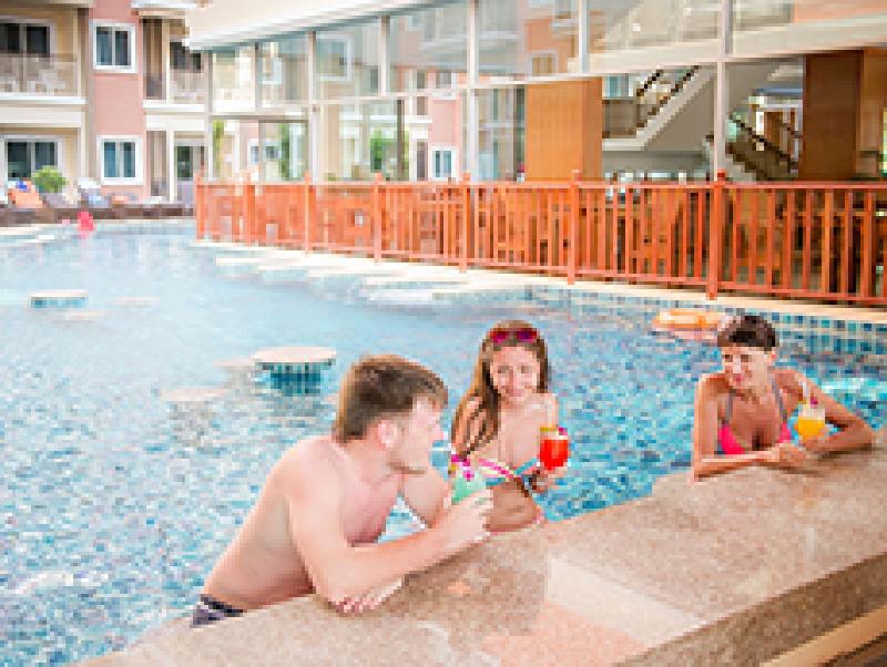 Elite Suites Patong - Havuz