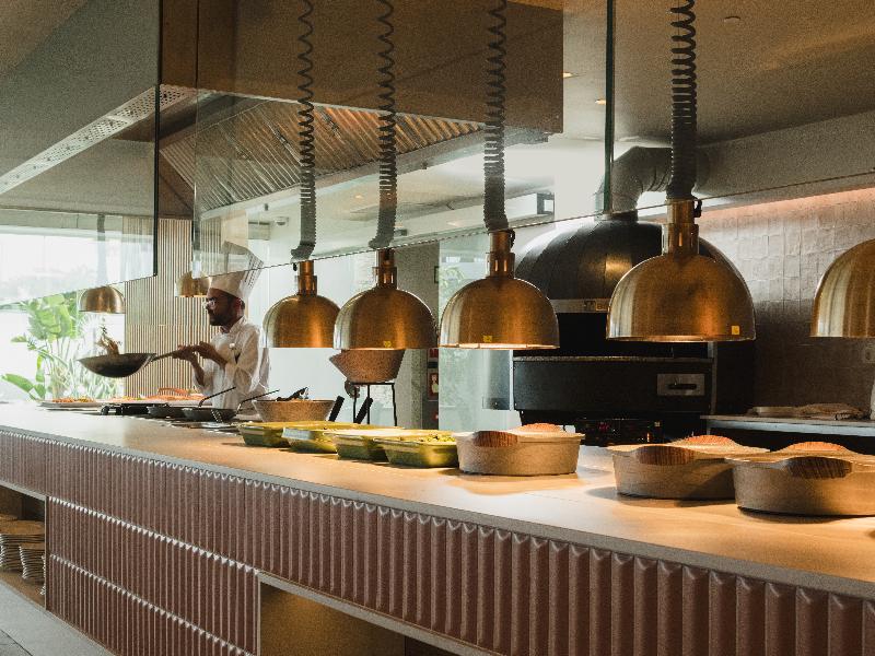 Plus Fariones Suite Hotel - Restoran